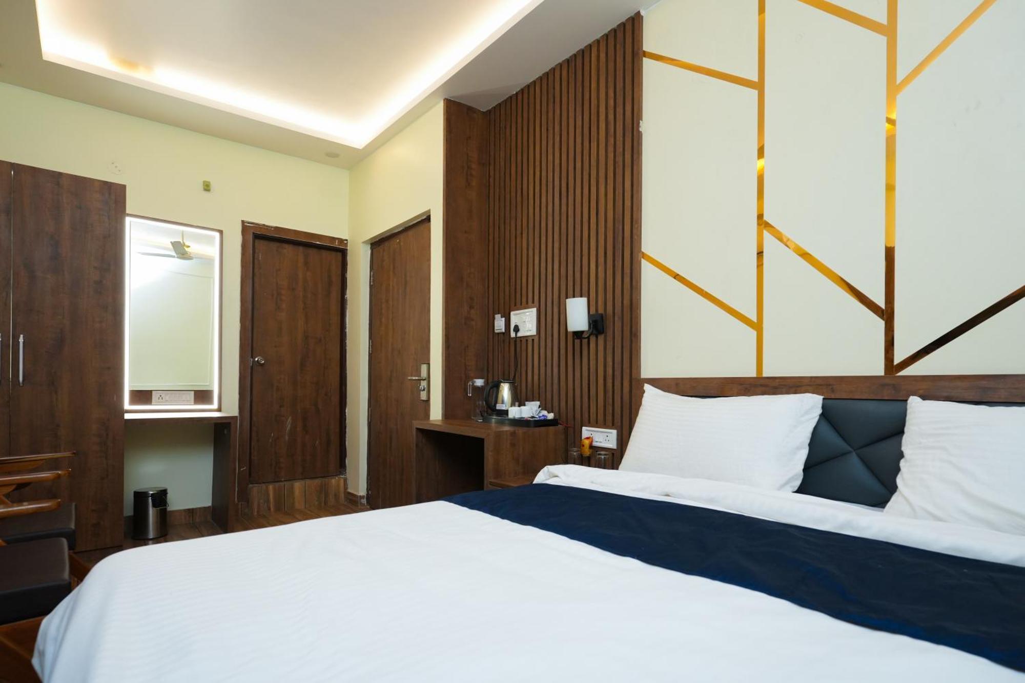 Hotel Pavitra Purnia ภายนอก รูปภาพ