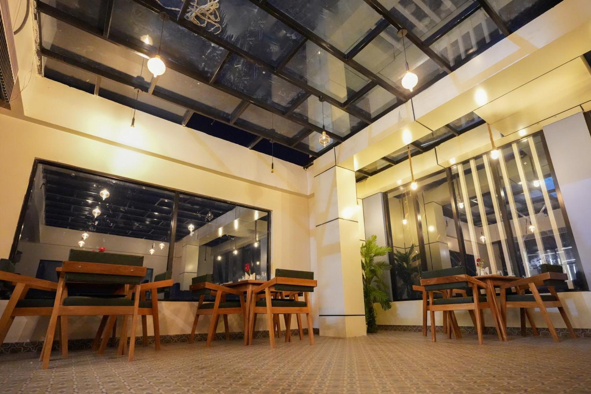 Hotel Pavitra Purnia ภายนอก รูปภาพ